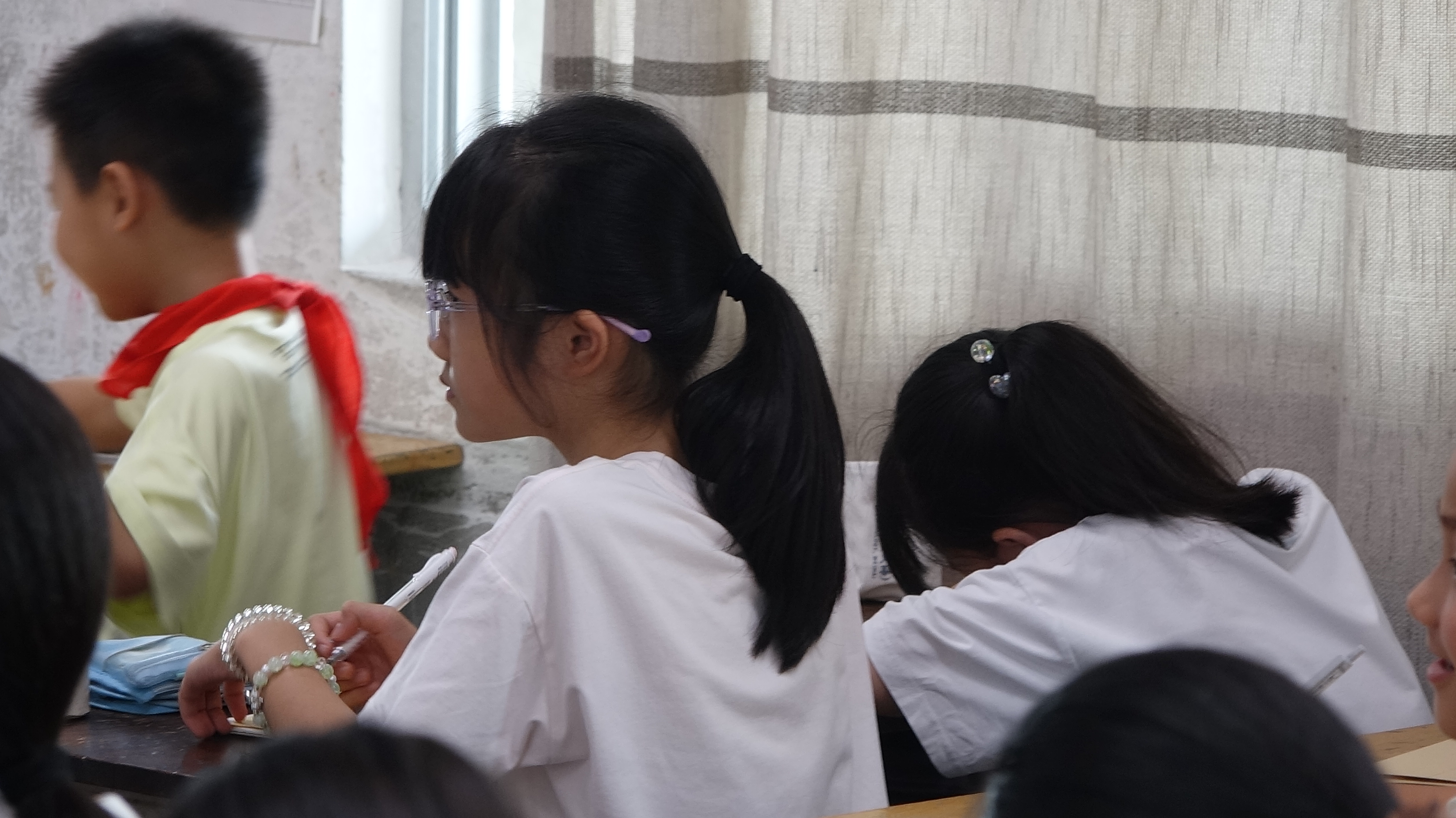 科技点亮童年